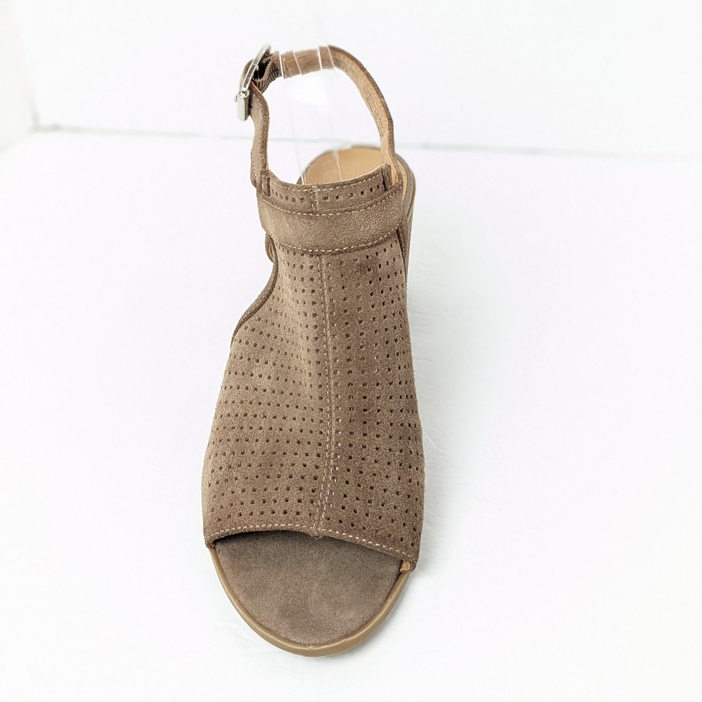 Franco Sarto Suede Harlet Sandals - Picture 9 of 16